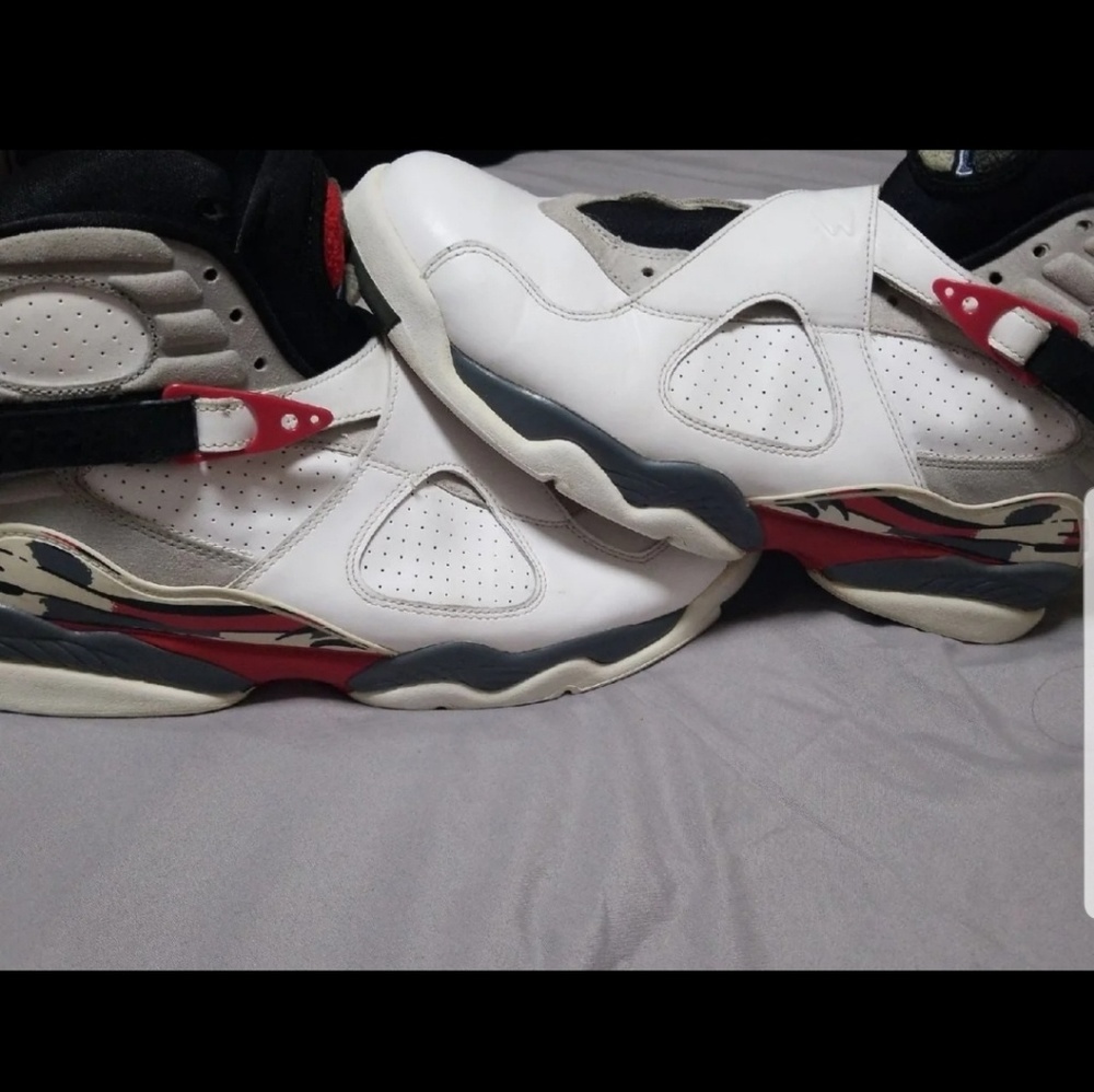 Mens Jordan 8s Bugs Bunny size 12